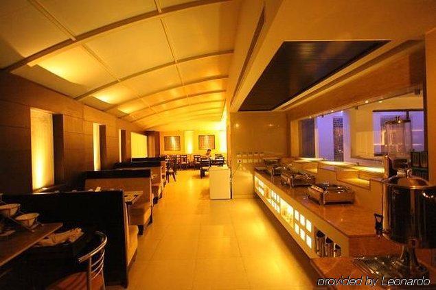 Hotel Chanchal Deluxe Нью-Дели Ресторан фото
